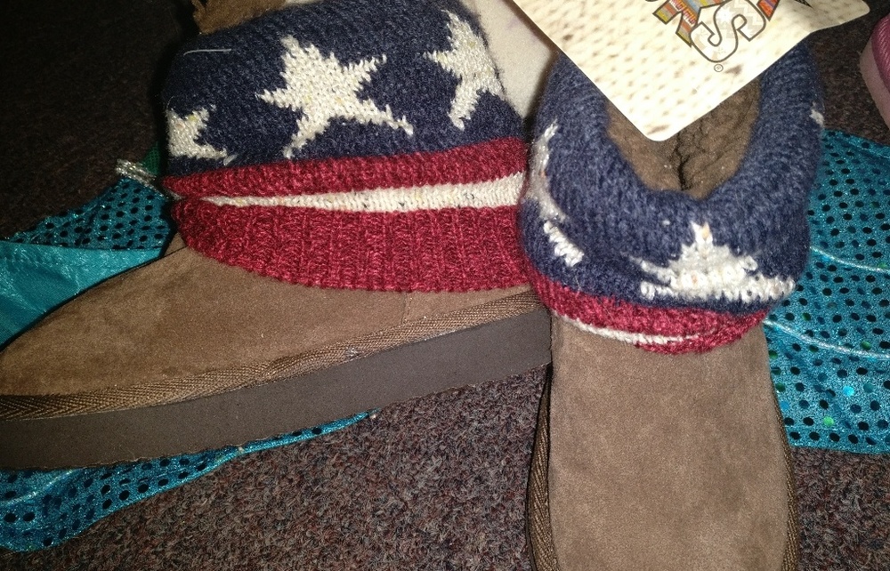 girls MUK LUK boots 10